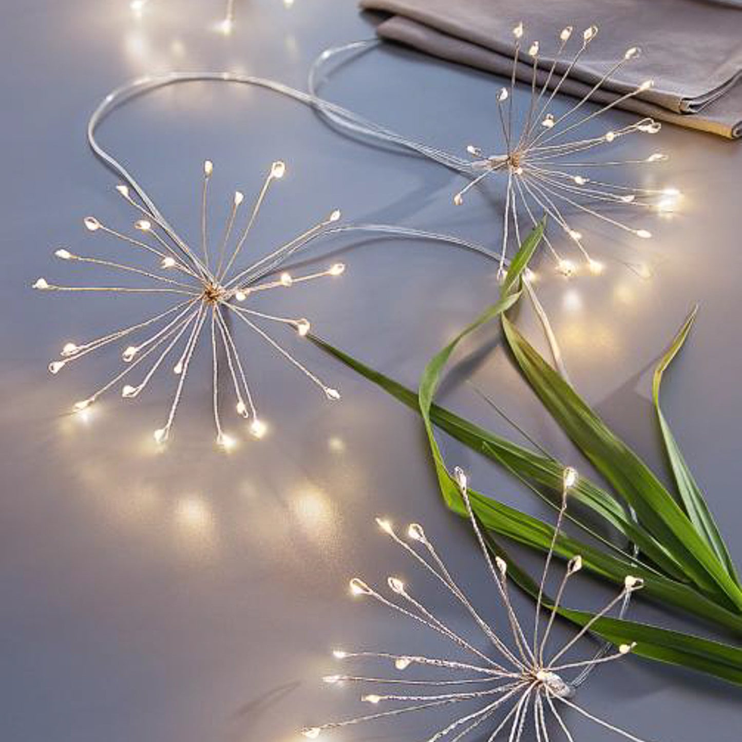 Battery Operated Starburst Garland String Lights with White LED Lights